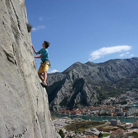 Apartman Gusar -Top Position, Close To The Center And The Beach, Fully Equipped Omiš Εξωτερικό φωτογραφία