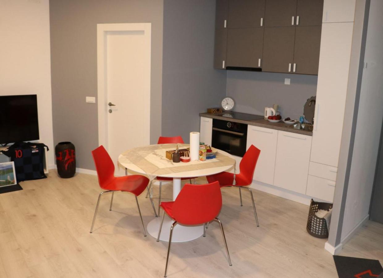 Apartman Gusar -Top Position, Close To The Center And The Beach, Fully Equipped Omiš Εξωτερικό φωτογραφία