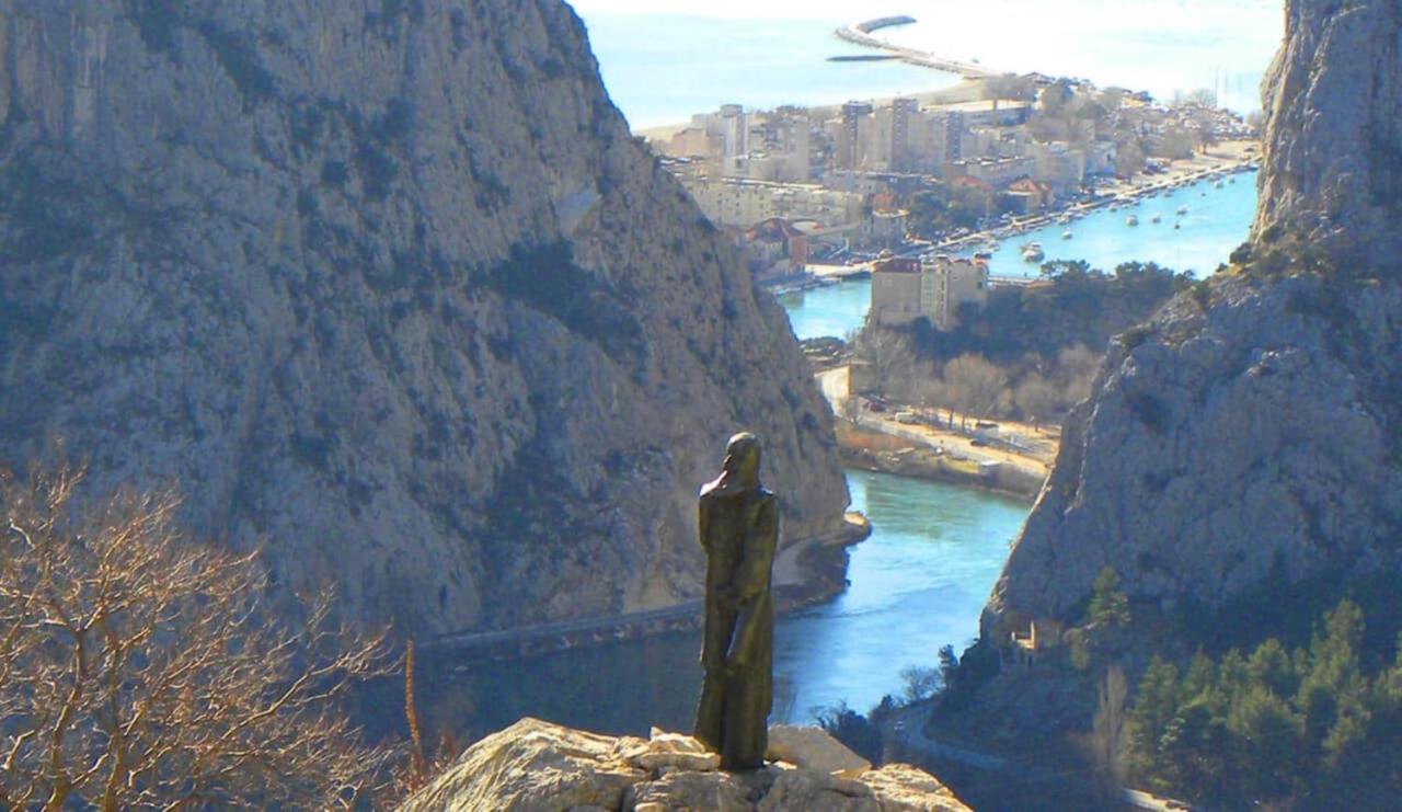Apartman Gusar -Top Position, Close To The Center And The Beach, Fully Equipped Omiš Εξωτερικό φωτογραφία